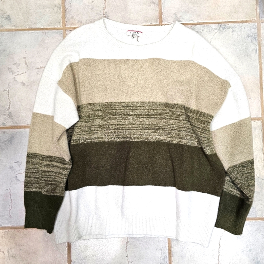 2x Andree by Unit Sweater